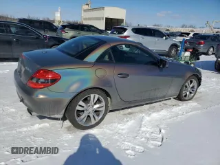 2009 Mercedes-Benz SLK 350 z VIN WDBWK58F19F199871, wystawiony jako Copart lot #45205915 z przebiegiem 115 395 mil mil oraz Szkoda całkowita • Salvage title. Historia ofert i sprzedaży dostępna na DreamBid. Obrazek 3.