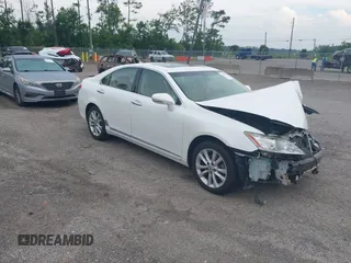 2011 Lexus ES 330 with VIN JTHBK1EG1B2440216, listed as a IAAI auction lot 42685415 with 133,902 mi miles and . Bid and sale history available at DreamBid. Image 1.