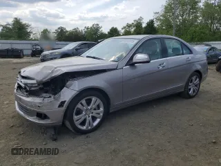 2009 Mercedes-Benz C 300 Sport z VIN WDDGF54XX9F246359, wystawiony jako Copart lot #56791775 z przebiegiem 100 502 mil mil oraz Szkoda całkowita • Salvage title. Historia ofert i sprzedaży dostępna na DreamBid. Obrazek 1.