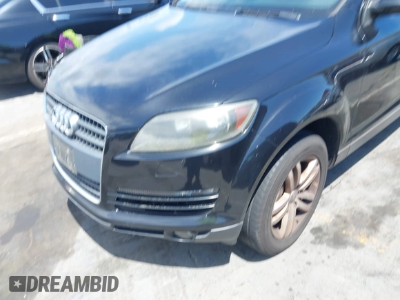 2008 Audi Q7 3.6L with VIN WA1AY74L28D045529, listed as a IAAI auction lot 42109500 with 211,333 mi miles. Bid and sale history available at carsss.com. Image 6.