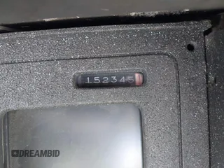 1984 Chevrolet Corvette z VIN 1G1AY0781E5110079, wystawiony jako IAAI lot #42416346 z przebiegiem 152 345 mil mil oraz . Historia ofert i sprzedaży dostępna na DreamBid. Obrazek 7.