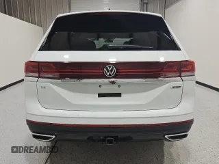 2024 Volkswagen Atlas SE z VIN 1V2HR2CA5RC544769, wystawiony jako Copart lot #59636505 z przebiegiem 39 198 mil mil oraz Czysty tytuł • Clean title. Historia ofert i sprzedaży dostępna na DreamBid. Obrazek 6.