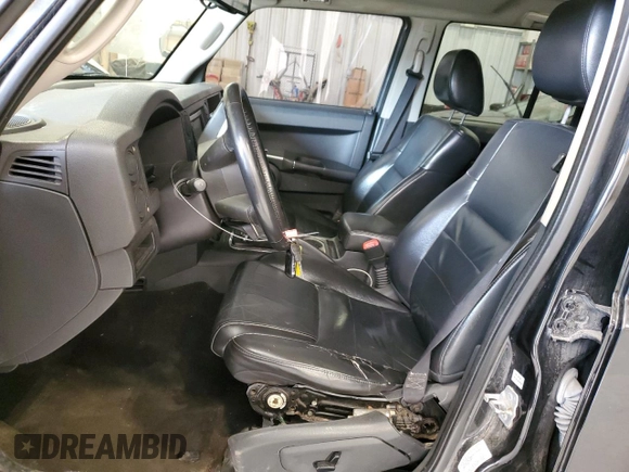 2010 Jeep Commander Sport с VIN 1J4RG4GK9AC158400, выставлен на аукционе Copart как лот 53497035 с пробегом 153 309 миль миль и На запчасти • Non repairable. История ставок и продаж доступна на DreamBid. Изображение 7.