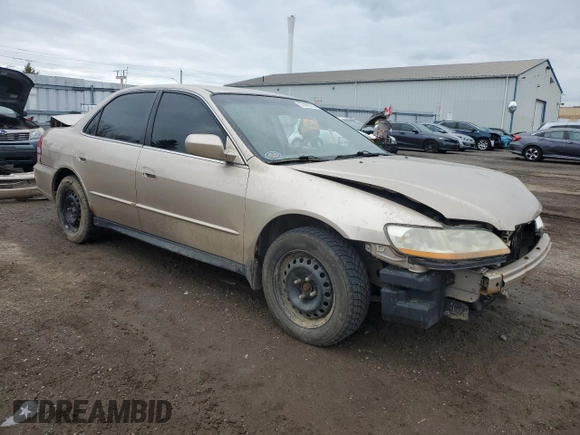 2001 Honda Accord LX z VIN 1HGCG56471A806768, wystawiony jako Copart lot #57066765 z przebiegiem 166 743 mil mil oraz Czysty tytuł • Clean title. Historia ofert i sprzedaży dostępna na DreamBid. Obrazek 4.