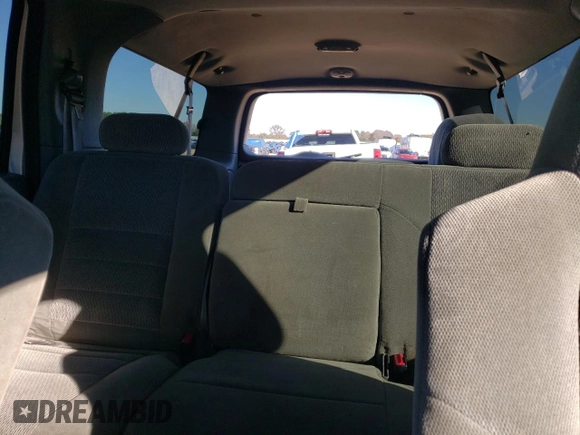 2003 Ford Excursion Special Serv z VIN 1FMNU40L83ED68103, wystawiony jako Copart lot #83191034 z przebiegiem 282 481 mil mil oraz Szkoda całkowita • Salvage title. Historia ofert i sprzedaży dostępna na DreamBid. Obrazek 10.