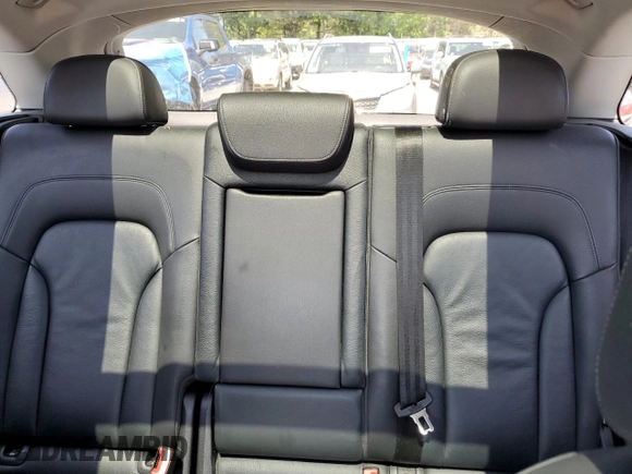 2016 Audi Q5 Premium Plus z VIN WA1L2AFP6GA033701, wystawiony jako Copart lot #58974125 z przebiegiem 79 277 mil mil oraz Szkoda całkowita • Salvage title. Historia ofert i sprzedaży dostępna na DreamBid. Obrazek 10.