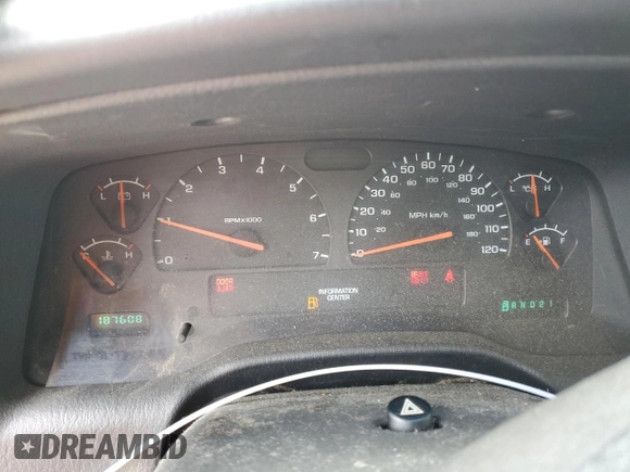 2003 Dodge Durango SLT with VIN 1D4HS48Z63F596484, listed as a Copart auction lot 43329125 with 187,608 mi miles and Salvage title. Bid and sale history available at DreamBid. Image 9.