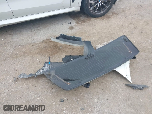 2019 Toyota 4Runner SR5 with VIN JTEBU5JR7K5663980, listed as a IAAI auction lot 42473347 with Not provided miles and . Bid and sale history available at DreamBid. Image 10.