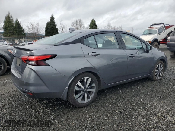 2021 Nissan Versa SR z VIN 3N1CN8FV7ML849554, wystawiony jako Copart lot #49705365 z przebiegiem 72 908 mil mil oraz Szkoda całkowita • Salvage title. Historia ofert i sprzedaży dostępna na DreamBid. Obrazek 3.