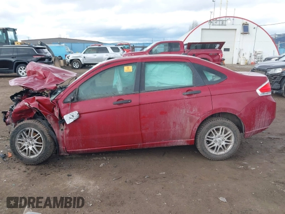 2009 Ford Focus SE z VIN 1FAHP35N39W205218, wystawiony jako IAAI lot #41788041 z przebiegiem Nie podano mil oraz . Historia ofert i sprzedaży dostępna na DreamBid. Obrazek 14.