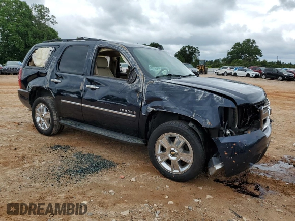 2009 Chevrolet Tahoe LTZ z VIN 1GNFC330X9J120398, wystawiony jako Copart lot #59917295 z przebiegiem 233 586 mil mil oraz Szkoda całkowita • Salvage title. Historia ofert i sprzedaży dostępna na DreamBid. Obrazek 4.