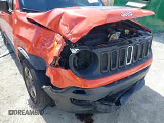 2017 Jeep Renegade Sport with VIN ZACCJAABXHPF61957, listed as a IAAI auction lot 42775922 with 124,571 mi miles and . Bid and sale history available at DreamBid. Image 18.
