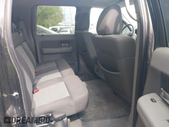 2004 Ford F-150 XLT with VIN 1FTRW14W04KC68874, listed as a IAAI auction lot 42159087 with 134,141 mi miles. Bid and sale history available at carsss.com. Image 8.