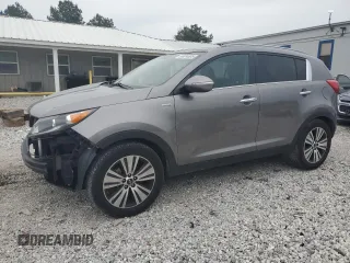 2014 Kia Sportage EX z VIN KNDPCCAC9E7570710, wystawiony jako Copart lot #55024805 z przebiegiem 69 367 mil mil oraz Szkoda całkowita • Salvage title. Historia ofert i sprzedaży dostępna na DreamBid. Obrazek 1.