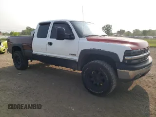 2002 Chevrolet Silverado 2500 LS z VIN 1GCGK29U32Z330420, wystawiony jako Copart lot #59506425 z przebiegiem 266 435 mil mil oraz Szkoda całkowita • Salvage title. Historia ofert i sprzedaży dostępna na DreamBid. Obrazek 4.