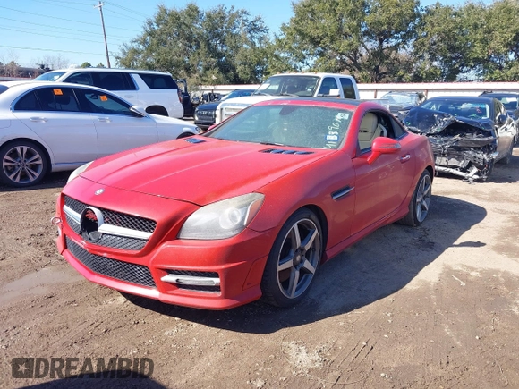 2015 Mercedes-Benz SLK-Class SLK 350 with VIN WDDPK5HA8FF108414, listed as a IAAI auction lot 41379078 with 94,606 mi miles. Bid and sale history available at carsss.com. Image 2.