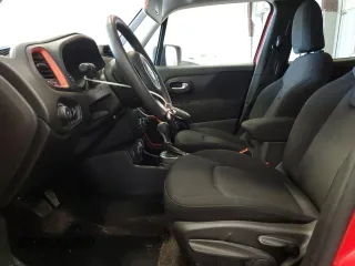 2020 Jeep Renegade Sport z VIN ZACNJBAB2LPL73311, wystawiony jako Copart lot #57636935 z przebiegiem 71 315 mil mil oraz Szkoda całkowita • Salvage title. Historia ofert i sprzedaży dostępna na DreamBid. Obrazek 7.