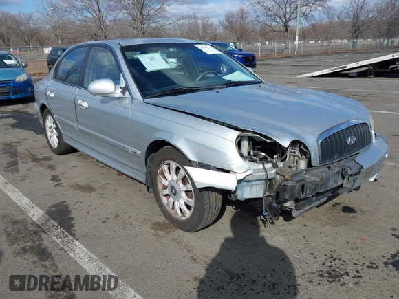 2003 Hyundai Sonata GLS with VIN KMHWF35H23A909117, listed as a IAAI auction lot 41535679 with 149,285 mi miles. Bid and sale history available at carsss.com. Image 1.