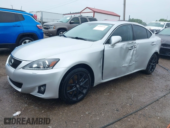 2012 Lexus IS 350 z VIN JTHCE5C22C5002735, wystawiony jako IAAI lot #42295104 z przebiegiem 253 853 mil mil oraz . Historia ofert i sprzedaży dostępna na DreamBid. Obrazek 18.