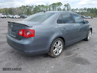 2006 Volkswagen Jetta Sedan 1.9L TDI with VIN 3VWST71K86M007919, listed as a IAAI auction lot 41846164 with 2,244,126 mi miles. Bid and sale history available at carsss.com. Image 4.