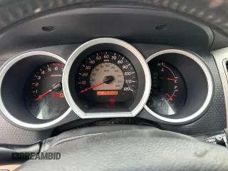 2005 Toyota Tacoma with VIN 5TEMU52N65Z129119, listed as a Copart auction lot 61149515 with 203,508 mi miles and Clean title. Bid and sale history available at DreamBid. Image 6.