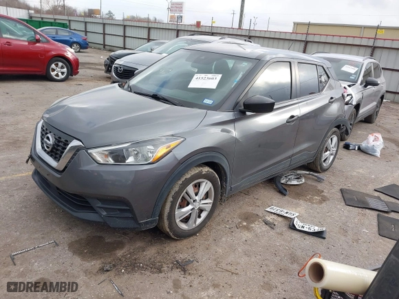 2020 Nissan Kicks S with VIN 3N1CP5BV7LL564219, listed as a IAAI auction lot 41523603 with 62,255 mi miles. Bid and sale history available at carsss.com. Image 17.