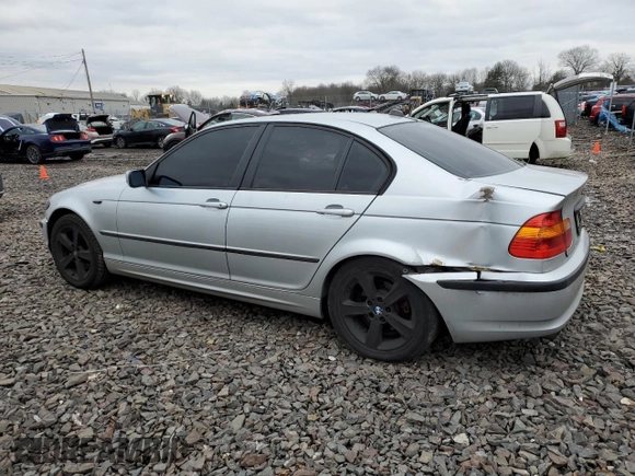 2005 BMW 3 Series 325xi with VIN WBAEU33465PR18048, listed as a Copart auction lot 72245724 with 183,700 mi miles and Salvage Title. Bid and sale history available at carsss.com. Image 2.