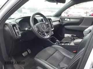 2019 Volvo XC40 R-Design with VIN YV4162UM6K2123298, listed as a IAAI auction lot 41509799 with 57,010 mi miles and . Bid and sale history available at DreamBid. Image 5.