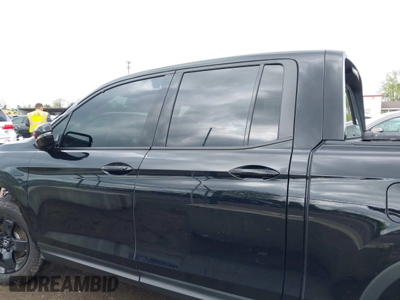 2024 Honda Ridgeline Black Edition with VIN 5FPYK3F86RB030458, listed as a IAAI auction lot 42180255 with 10,513 mi miles and . Bid and sale history available at DreamBid. Image 15.