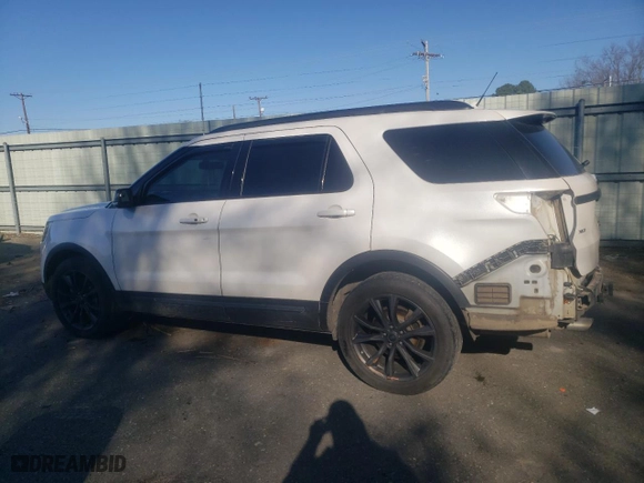 2018 Ford Explorer XLT with VIN 1FM5K7D85JGB27002, listed as a Copart auction lot 47095175 with 145,233 mi miles and Salvage Title. Bid and sale history available at carsss.com. Image 2.