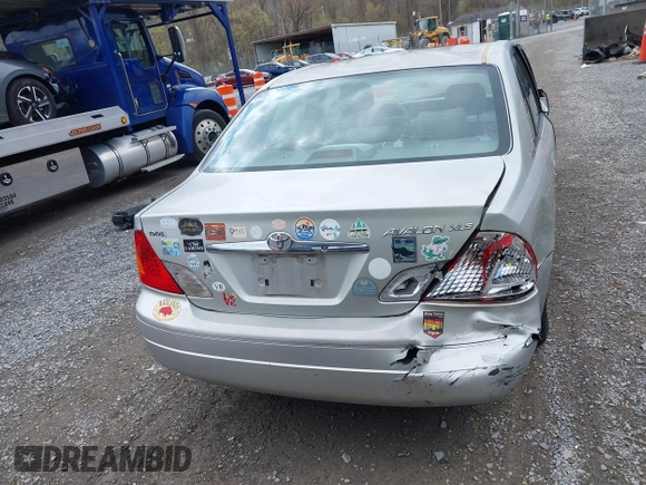 2002 Toyota Avalon XL with VIN 4T1BF28B12U234616, listed as a IAAI auction lot 41954288 with 148,418 mi miles. Bid and sale history available at carsss.com. Image 16.