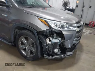 2018 Toyota Highlander Hybrid Limited с VIN 5TDDGRFH0JS039412, выставлен на аукционе IAAI как лот 41369168 с пробегом 106 724 миль миль и . История ставок и продаж доступна на DreamBid. Изображение 18.