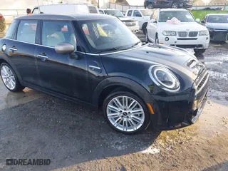 2023 MINI Hardtop 4 Door Cooper S with VIN WMW53DK07P2U11800, listed as a IAAI auction lot 41499179 with 1,875 mi miles. Bid and sale history available at carsss.com. Image 1.