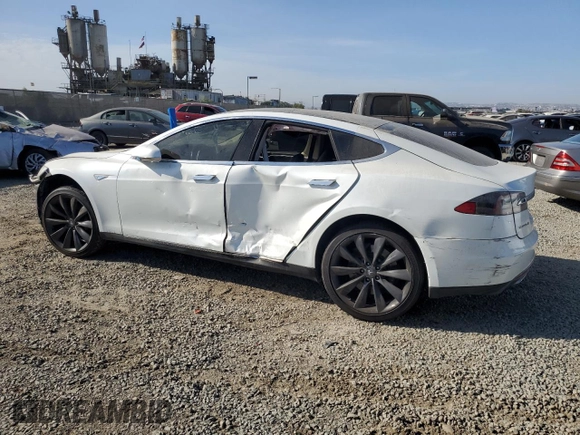 2013 Tesla Model S Performance z VIN 5YJSA1DP1DFP20689, wystawiony jako Copart lot #63685765 z przebiegiem 218 610 mil mil oraz Szkoda całkowita • Salvage title. Historia ofert i sprzedaży dostępna na DreamBid. Obrazek 2.