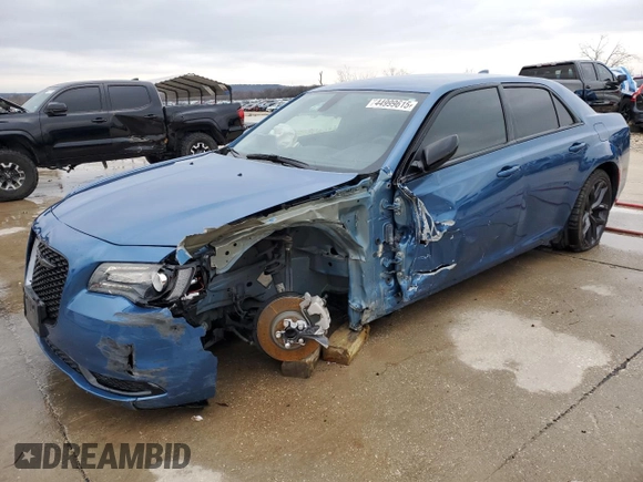 2023 Chrysler 300 Touring with VIN 2C3CCAAG4PH648702, listed as a Copart auction lot 44999615 with 20,464 mi miles and Clean Title. Bid and sale history available at DreamBid. Image 1.