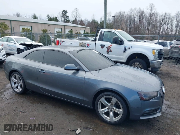 2013 Audi A5 Premium Plus z VIN WAULFAFR8DA070141, wystawiony jako IAAI lot #41729584 z przebiegiem 176 662 mil mil oraz . Historia ofert i sprzedaży dostępna na DreamBid. Obrazek 1.