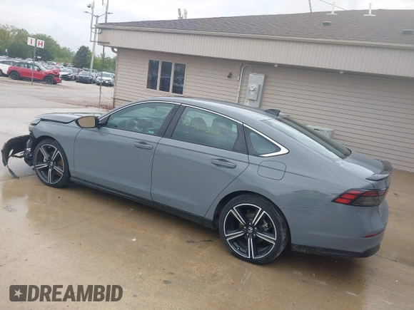 2023 Honda Accord Sport with VIN 1HGCY2F52PA036055, listed as a IAAI auction lot 42358975 with 30,290 mi miles and . Bid and sale history available at DreamBid. Image 3.