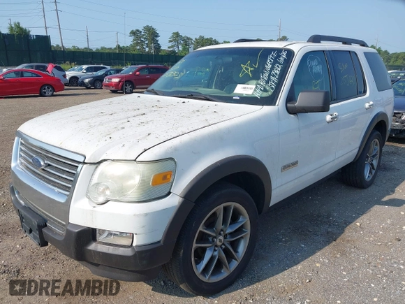 2007 Ford Explorer XLT z VIN 1FMEU73E97UB67644, wystawiony jako IAAI lot #42574685 z przebiegiem Nie podano mil oraz . Historia ofert i sprzedaży dostępna na DreamBid. Obrazek 2.