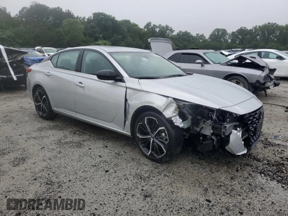 2024 Nissan Altima SR z VIN 1N4BL4CVXRN432065, wystawiony jako Copart lot #58750405 z przebiegiem 21 791 mil mil oraz Czysty tytuł • Clean title. Historia ofert i sprzedaży dostępna na DreamBid. Obrazek 4.