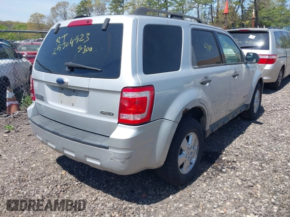 2008 Ford Escape XLT with VIN 1FMCU93188KC81213, listed as a IAAI auction lot 42175434 with Not provided miles and . Bid and sale history available at DreamBid. Image 4.