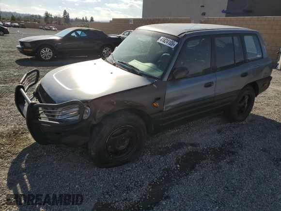 1996 Toyota RAV4 with VIN JT3GP10V3T0004645, listed as a Copart auction lot 41824105 with 237,956 mi miles and Salvage Title. Bid and sale history available at DreamBid. Image 1.