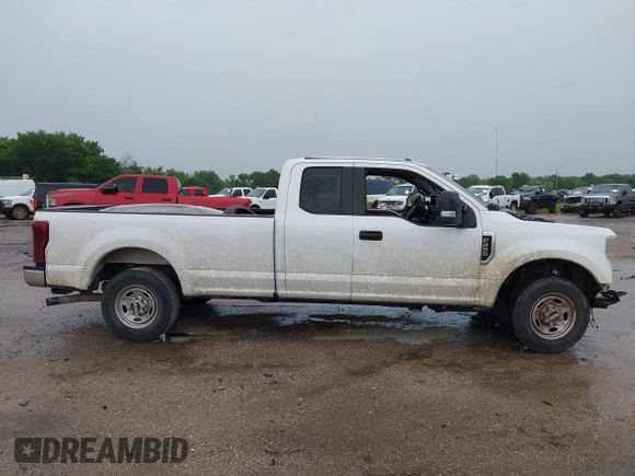 2017 Ford F-250 XLT z VIN 1FT7X2A65HEF11825, wystawiony jako IAAI lot #42193248 z przebiegiem 180 720 mil mil oraz . Historia ofert i sprzedaży dostępna na DreamBid. Obrazek 13.