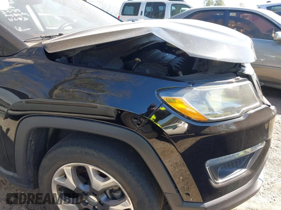 2018 Jeep Compass Limited with VIN 3C4NJDCB1JT397147, listed as a IAAI auction lot 41853649 with 122,672 mi miles. Bid and sale history available at carsss.com. Image 18.