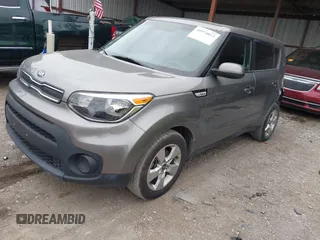 2017 Kia Soul with VIN KNDJN2A28H7495553, listed as a IAAI auction lot 40974023 with 110,407 mi miles. Bid and sale history available at carsss.com. Image 2.