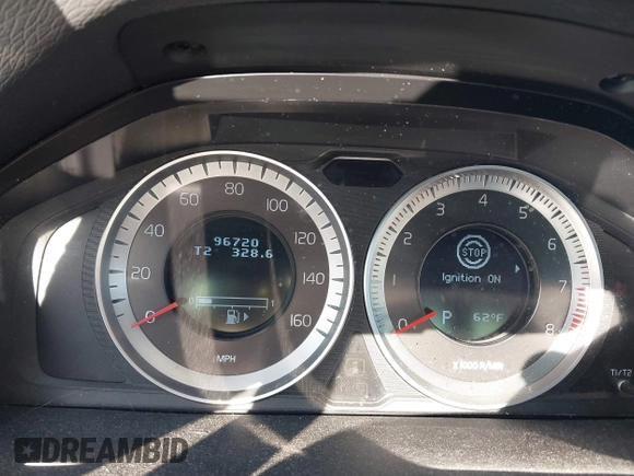 2013 Volvo S60 T5 with VIN YV1612FH0D2193433, listed as a IAAI auction lot 41756957 with 96,720 mi miles. Bid and sale history available at carsss.com. Image 7.