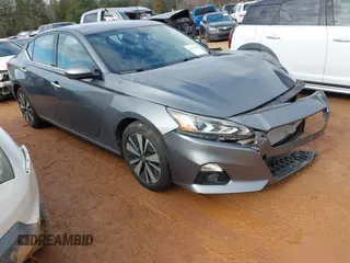 2019 Nissan Altima 2.5 SL with VIN 1N4BL4EV8KC205391, listed as a IAAI auction lot 41217649 with 80,748 mi miles. Bid and sale history available at carsss.com. Image 1.