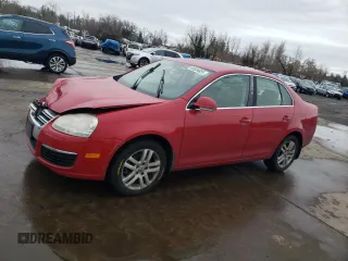 2007 Volkswagen Jetta 2.5 с VIN 3VWSF71K17M099223, выставлен на аукционе Copart как лот 45554825 с пробегом 133 550 миль миль и Списание • Salvage title. История ставок и продаж доступна на DreamBid. Изображение 1.