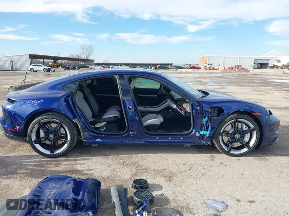 2024 Porsche Taycan z VIN WP0AA2Y18RSA13268, wystawiony jako IAAI lot #41467744 z przebiegiem 12 909 mil mil oraz . Historia ofert i sprzedaży dostępna na DreamBid. Obrazek 14.