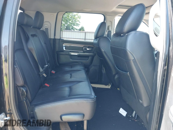 2018 Ram 2500 Laramie with VIN 3C6UR5NL9JG276737, listed as a IAAI auction lot 42378589 with 75,897 mi miles and . Bid and sale history available at DreamBid. Image 8.
