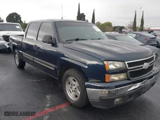 2006 Chevrolet Silverado 1500 LT1 with VIN 2GCEC13Z861318104, listed as a IAAI auction lot 41194512 with 127,350 mi miles. Bid and sale history available at carsss.com. Image 1.
